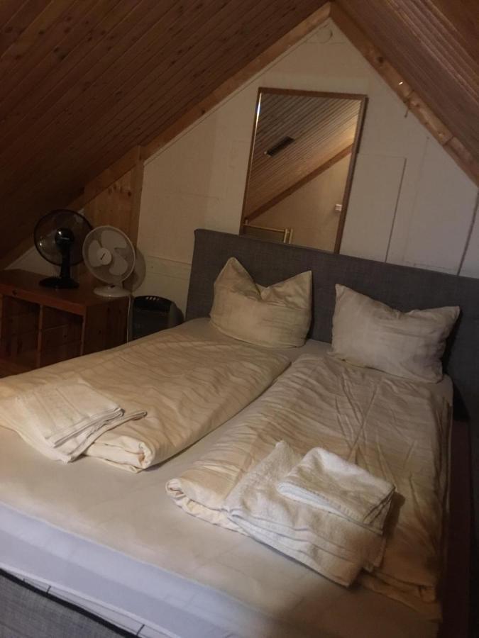 Zimmer Im Dachgeschoss Kaiserslautern Kültér fotó